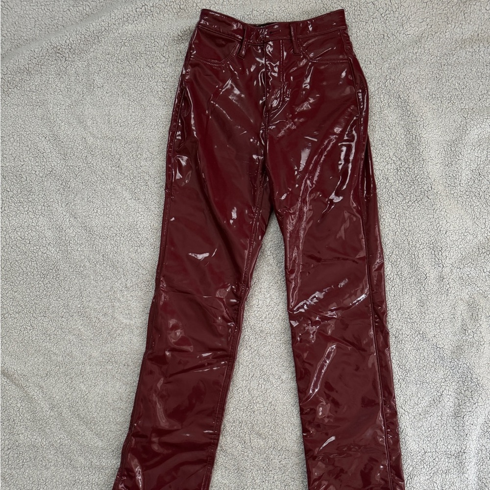 Social tourist leather pants